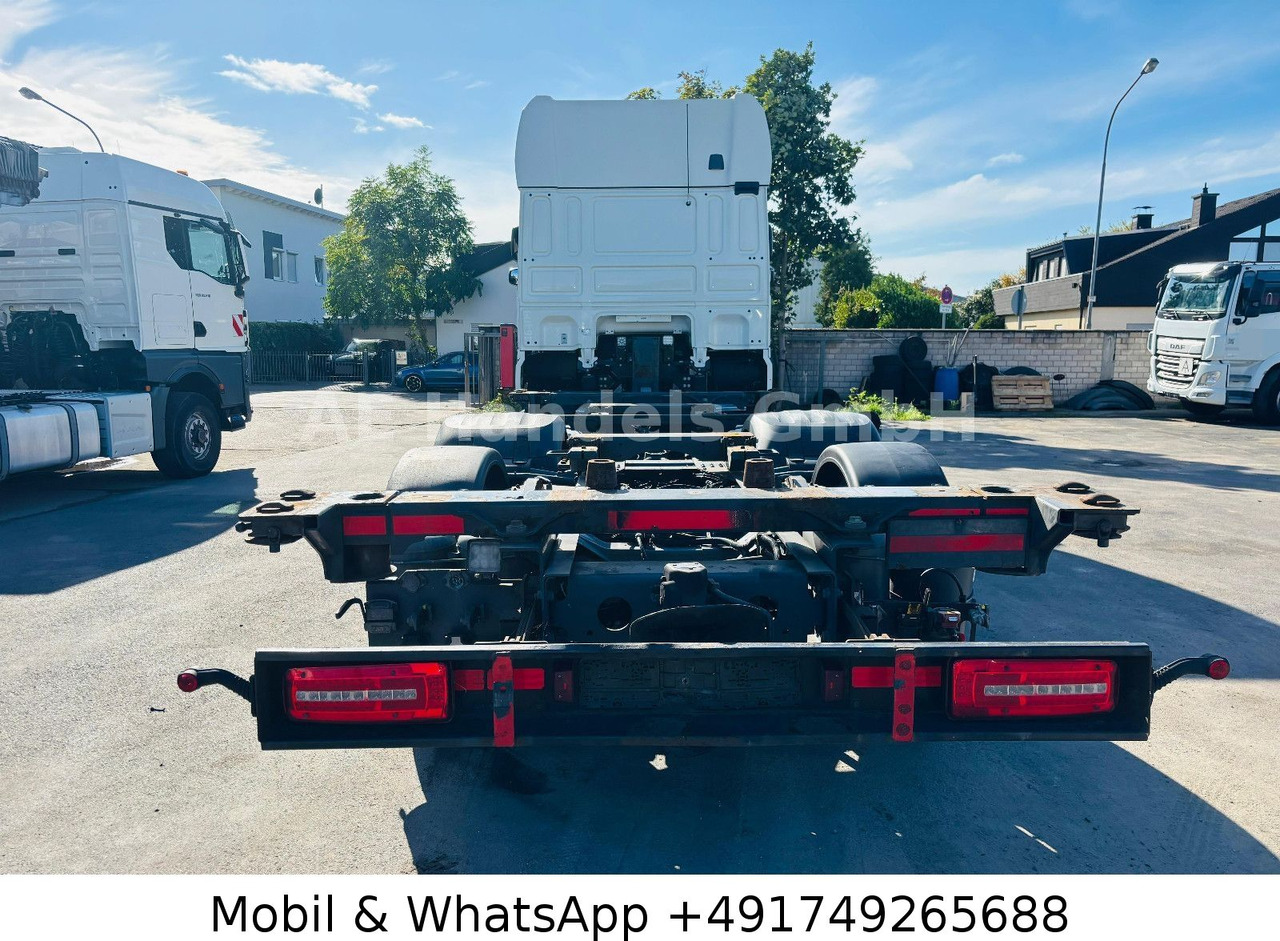 DAF XF480 SSC BDF *Retarder/Lenk+Lift/ACC/2xTank/AHK - Containerwagen/ Wechselfahrgestell LKW: das Bild 4 DAF XF480 SSC BDF *Retarder/Lenk+Lift/ACC/2xTank/AHK - Containerwagen/ Wechselfahrgestell LKW: das Bild 4