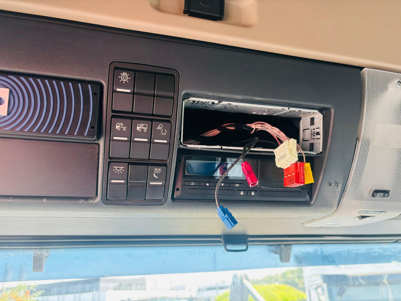 Sattelzugmaschine MAN TGX 18.500 XLX BL HydroDrive 4x4 *Pritarder/Hydr: das Bild 18