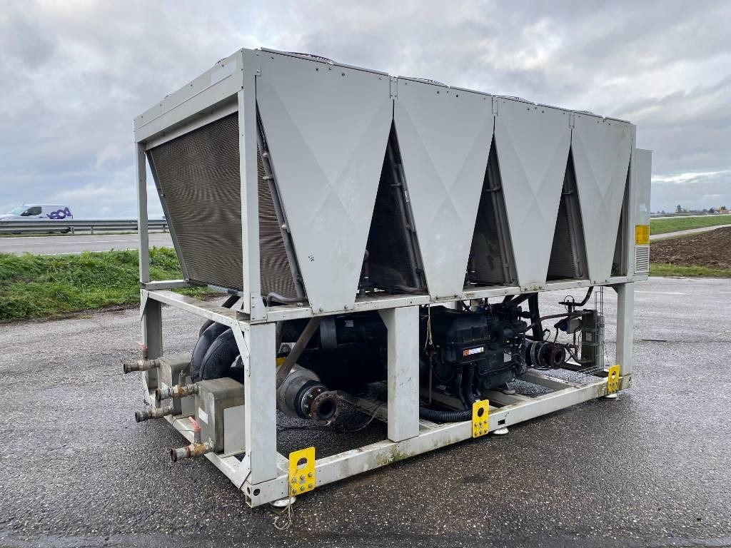 DAKIN Groupe de Climatisation EWAD450STZ-SL B2+OP0 - Baumaschine: das Bild 4 DAKIN Groupe de Climatisation EWAD450STZ-SL B2+OP0 - Baumaschine: das Bild 4