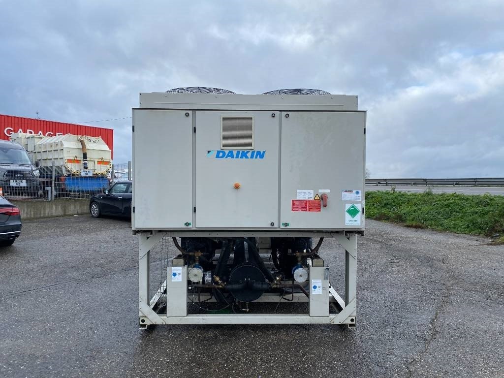 DAKIN Groupe de Climatisation EWAD450STZ-SL B2+OP0 - Baumaschine: das Bild 2 DAKIN Groupe de Climatisation EWAD450STZ-SL B2+OP0 - Baumaschine: das Bild 2