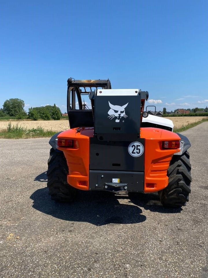 Bobcat T41.140SLPRB 1er Main Origine Française endommagé - Teleskoplader: das Bild 5 Bobcat T41.140SLPRB 1er Main Origine Française endommagé - Teleskoplader: das Bild 5