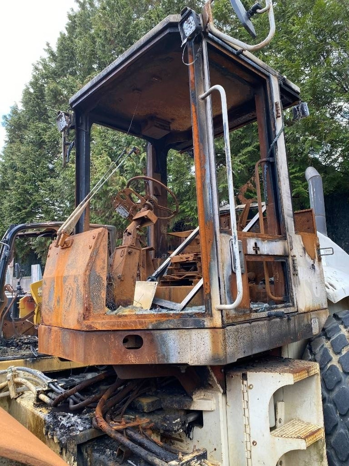 Kombiwalze CAT CS-563E Origine Française /Certificat CE endommagé: das Bild 11