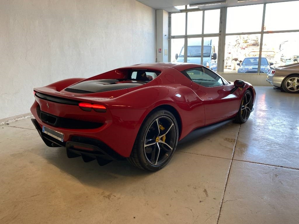 Ferrari 296 GTB Origine Françaises TVA Récupérable neuve - PKW: das Bild 4 Ferrari 296 GTB Origine Françaises TVA Récupérable neuve - PKW: das Bild 4