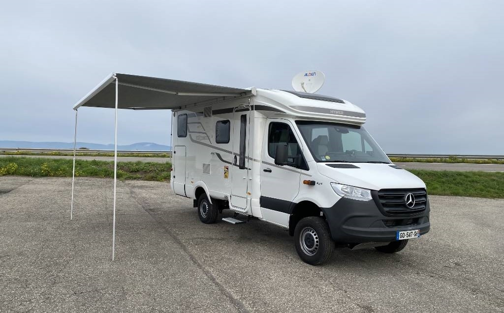 Hymer ML-T 570 -Mercedes 419 CDI 190 4x4 1er Main - Teilintegriertes Wohnmobil: das Bild 4 Hymer ML-T 570 -Mercedes 419 CDI 190 4x4 1er Main - Teilintegriertes Wohnmobil: das Bild 4