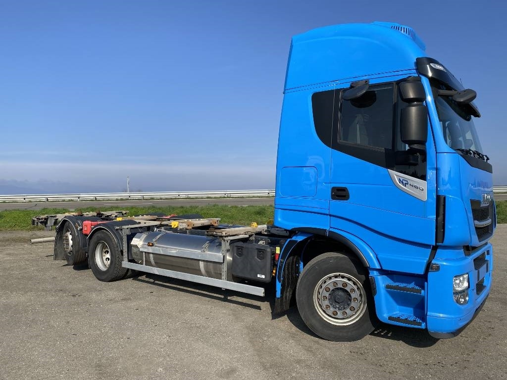 Iveco STRALIS 460NP LNG RETARDER - Fahrgestell LKW: das Bild 3 Iveco STRALIS 460NP LNG RETARDER - Fahrgestell LKW: das Bild 3