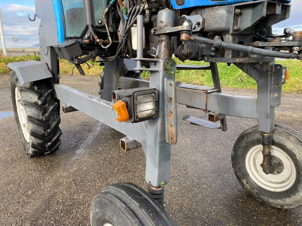 Traktor Landini REX R70V Enjambeur a Grand dégagement endommagé: das Bild 50