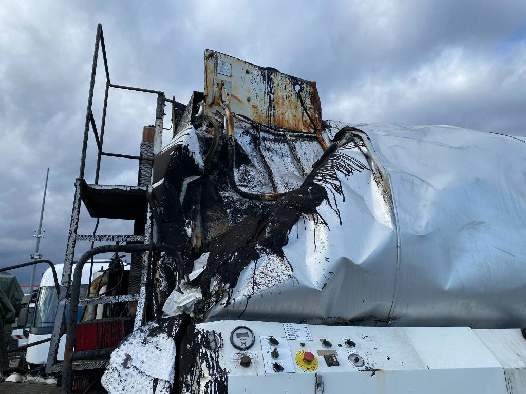 Bitumenspritzmaschine Mercedes-Benz ACTROS Mp2 2536/6x2 BVM -ACMAR CRAON Z12341: das Bild 42