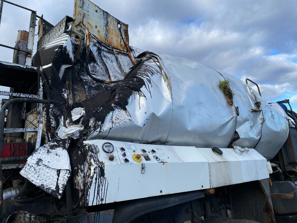 Bitumenspritzmaschine Mercedes-Benz ACTROS Mp2 2536/6x2 BVM -ACMAR CRAON Z12341: das Bild 39