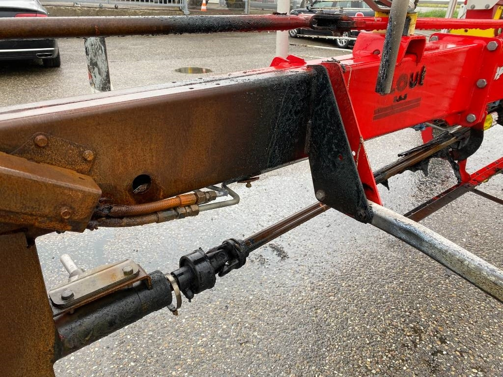 Heuwender/ Wenderechen Pöttinger TOP 762C-Classic / Carte Grise Française endommagé: das Bild 13 Heuwender/ Wenderechen Pöttinger TOP 762C-Classic / Carte Grise Française endommagé: das Bild 13