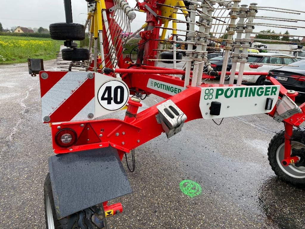 Heuwender/ Wenderechen Pöttinger TOP 762C-Classic / Carte Grise Française endommagé: das Bild 26 Heuwender/ Wenderechen Pöttinger TOP 762C-Classic / Carte Grise Française endommagé: das Bild 26