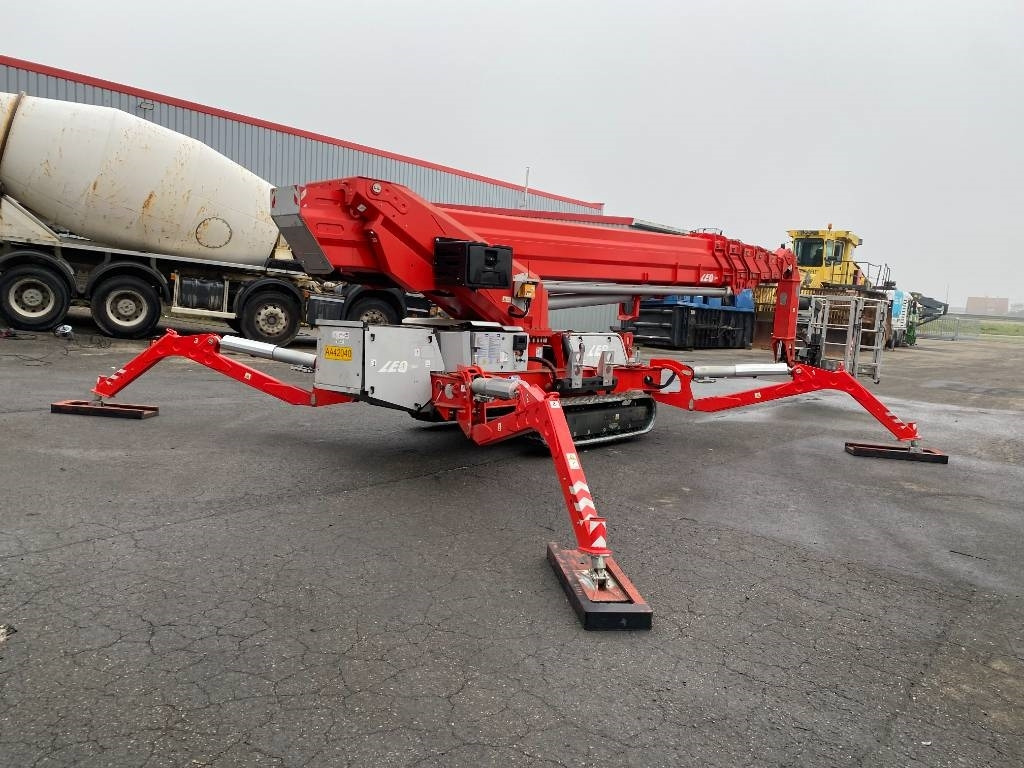Arbeitsbühne Teupen LEO35T/PLUS a réparer: das Bild 11