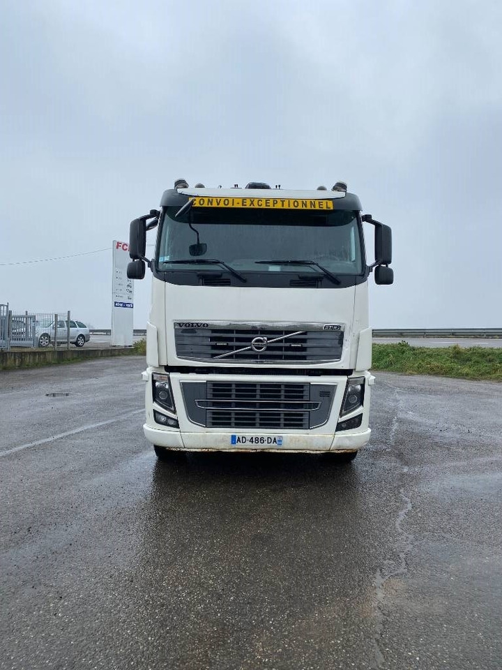 Volvo FH 660 RETARDER /DIEBOLT D2887 2017 endommagé - Holztransporter: das Bild 3 Volvo FH 660 RETARDER /DIEBOLT D2887 2017 endommagé - Holztransporter: das Bild 3