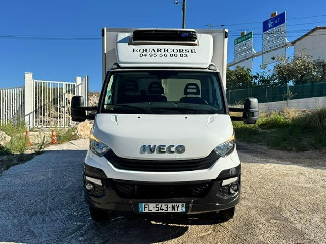 Iveco 35C16 CAISSE FRIGO LAMBERET ET CARRIER ET HAYON - Kühltransporter: das Bild 2 Iveco 35C16 CAISSE FRIGO LAMBERET ET CARRIER ET HAYON - Kühltransporter: das Bild 2