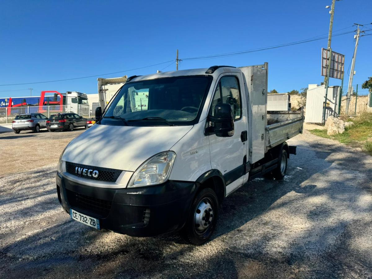 Iveco Daily 35C12 - Kipper Transporter: das Bild 3 Iveco Daily 35C12 - Kipper Transporter: das Bild 3