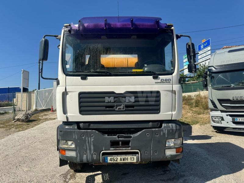 MAN TGA 26.350 - Fahrmischer: das Bild 2 MAN TGA 26.350 - Fahrmischer: das Bild 2