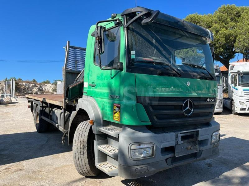 Mercedes Axor 2533 - Pritsche LKW: das Bild 2 Mercedes Axor 2533 - Pritsche LKW: das Bild 2