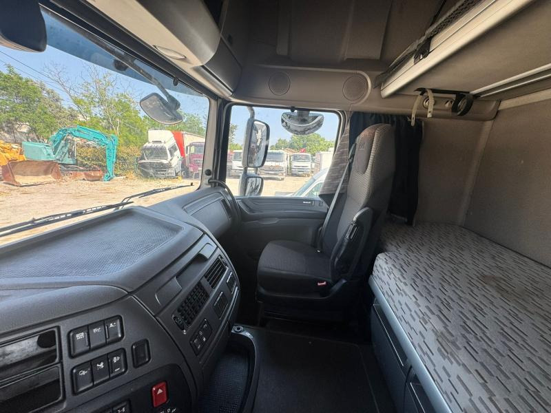 Sattelzugmaschine DAF XF 460: das Bild 15