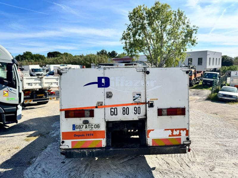 Mercedes Axor 1828 - Sattelzugmaschine: das Bild 5 Mercedes Axor 1828 - Sattelzugmaschine: das Bild 5