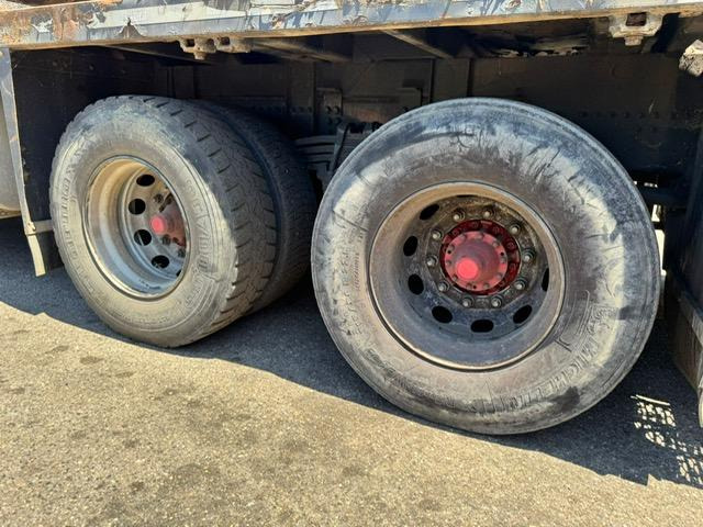 Holztransporter, Autokran Scania R 650: das Bild 11