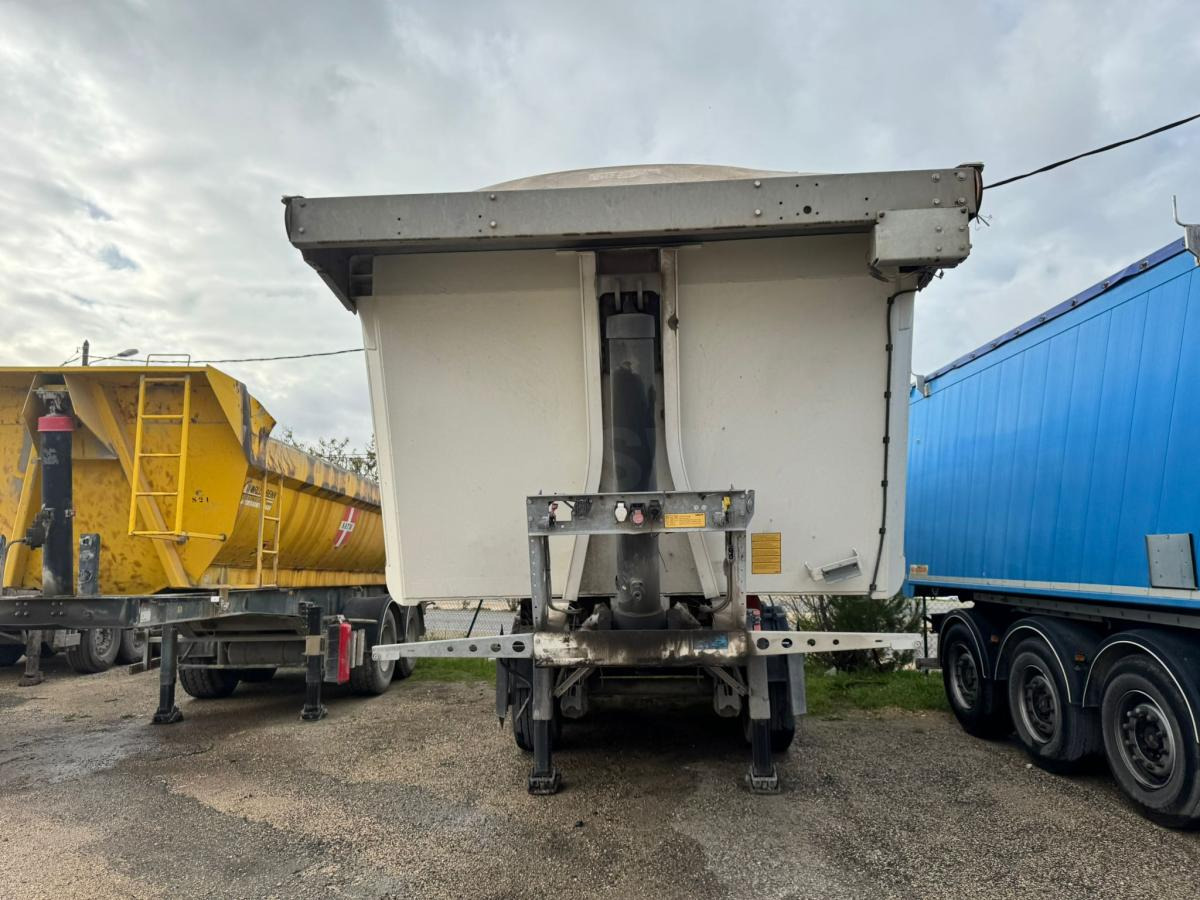 Schmitz Cargobull SGF S3 - Kipper Auflieger: das Bild 2 Schmitz Cargobull SGF S3 - Kipper Auflieger: das Bild 2