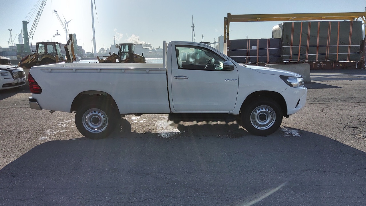 Toyota Hilux / Revo Pick-up single Cab pack security 2.4L Turbo Diesel Manual - Pick-up: das Bild 2 Toyota Hilux / Revo Pick-up single Cab pack security 2.4L Turbo Diesel Manual - Pick-up: das Bild 2