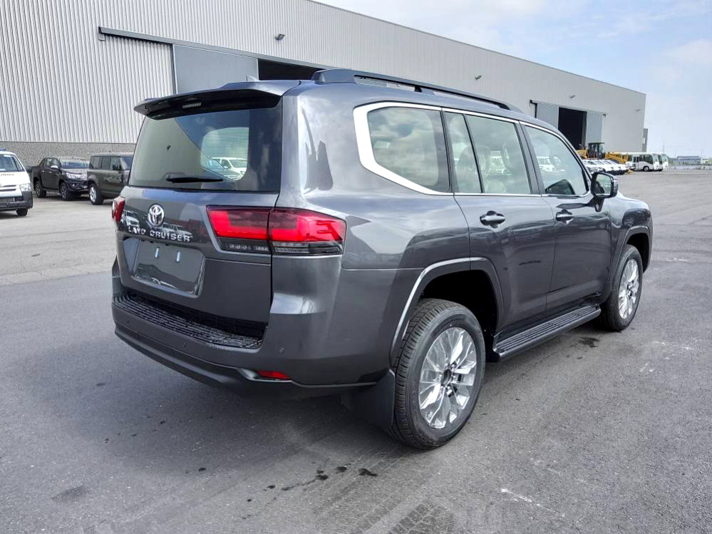 Toyota Land Cruiser 300 V6 VXR ZX 7 SEATERS / PLACES 3.5L Petrol Automatic AEOB - SUV/ Geländewagen: das Bild 5 Toyota Land Cruiser 300 V6 VXR ZX 7 SEATERS / PLACES 3.5L Petrol Automatic AEOB - SUV/ Geländewagen: das Bild 5