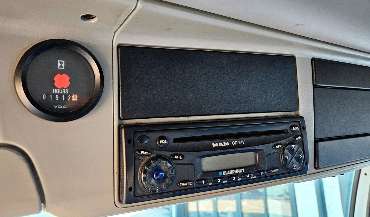 Kipper, Autokran MAN LE 14.250 4x4 HIAB 077BS-2 Kran Greifer: das Bild 20