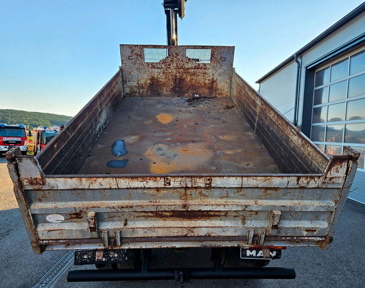 Kipper, Autokran MAN LE 14.250 4x4 HIAB 077BS-2 Kran Greifer: das Bild 14