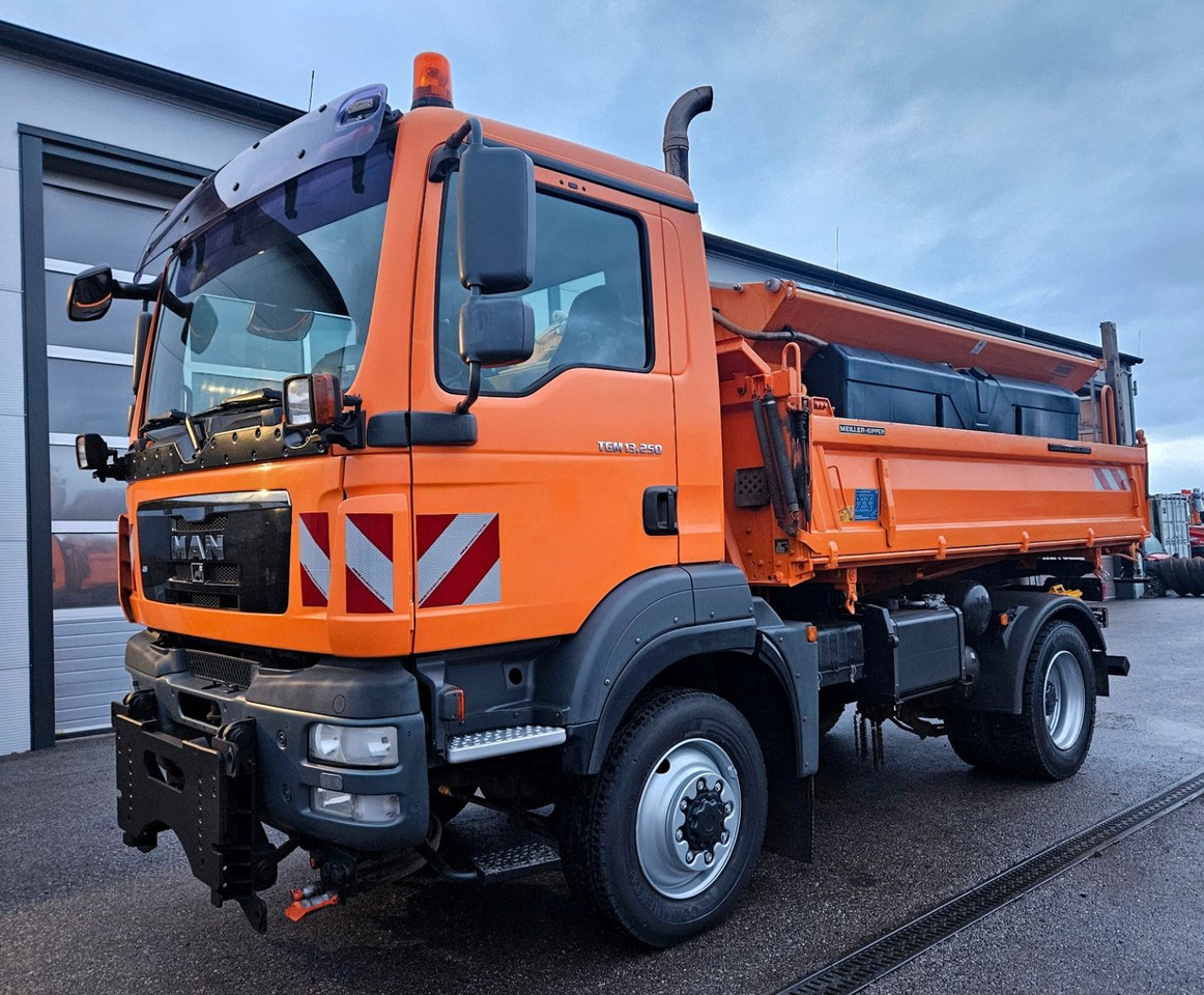 MAN TGM 13.250 4x4 Euro5 Winterdienst - Kipper: das Bild 1 MAN TGM 13.250 4x4 Euro5 Winterdienst - Kipper: das Bild 1