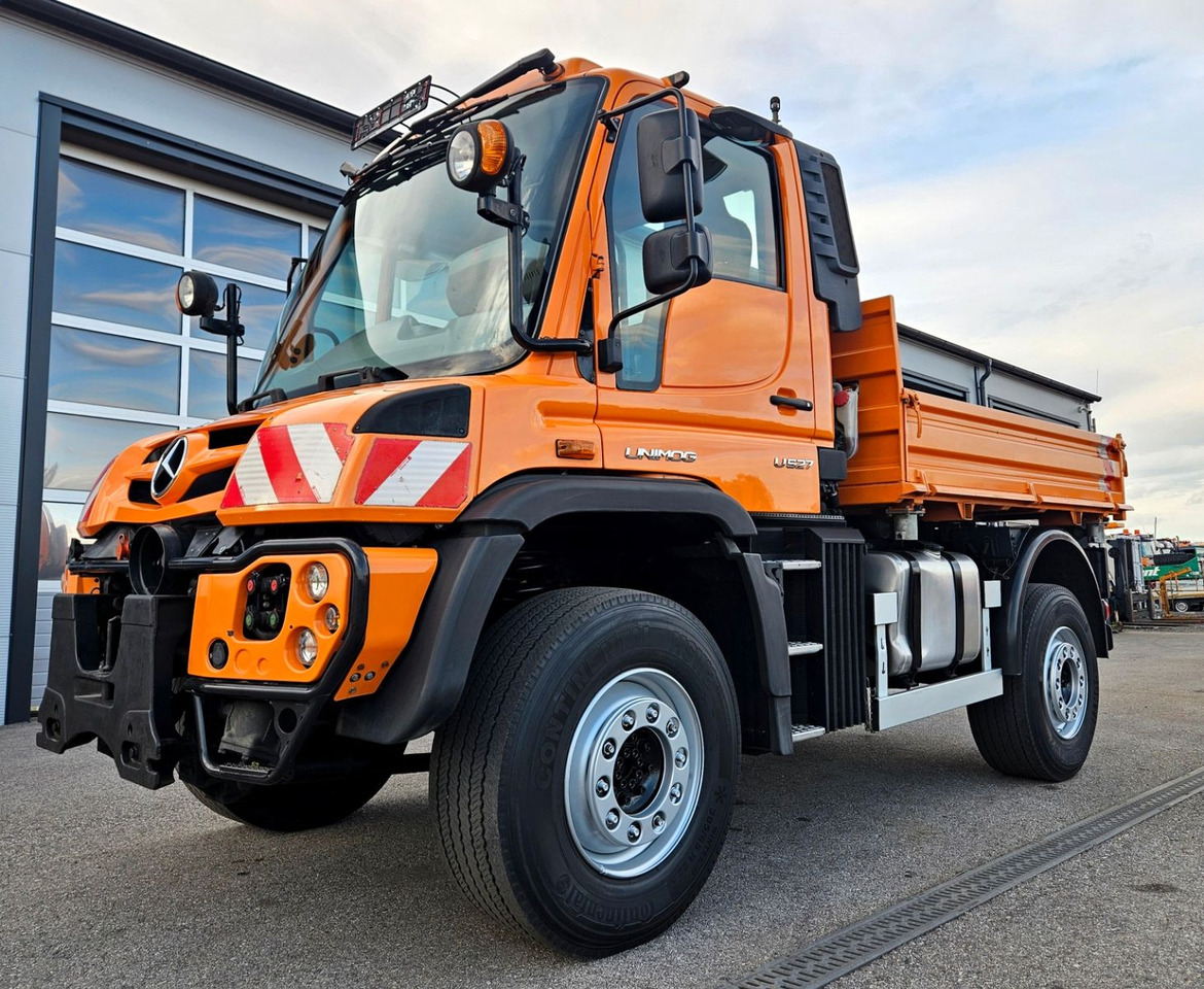 Unimog U527 UGE Euro6 VarioPilot Hydrostat - Kipper: das Bild 1 Unimog U527 UGE Euro6 VarioPilot Hydrostat - Kipper: das Bild 1