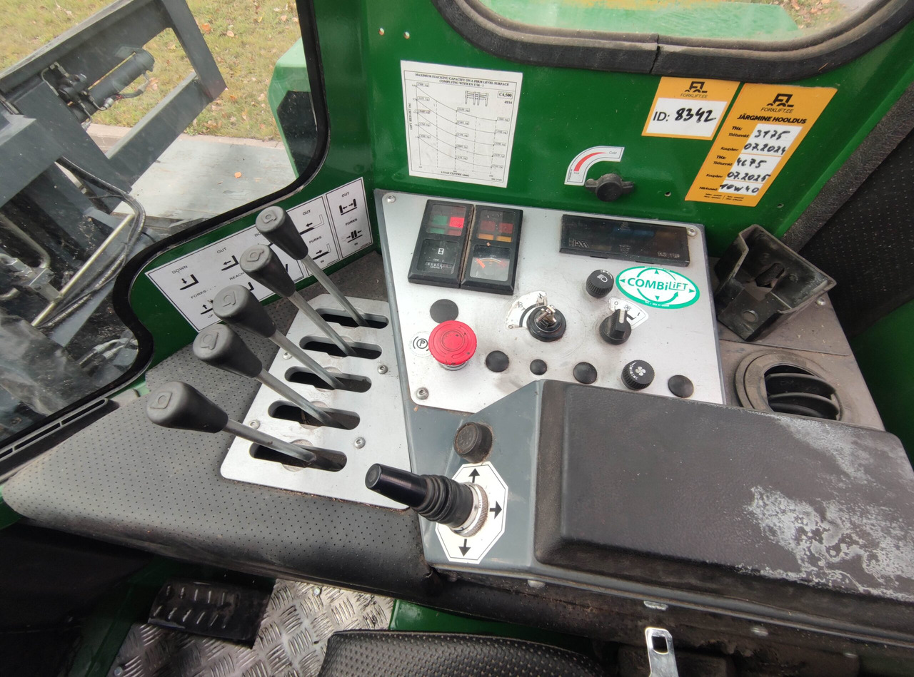Combilift C4500 - Seitenstapler: das Bild 5 Combilift C4500 - Seitenstapler: das Bild 5