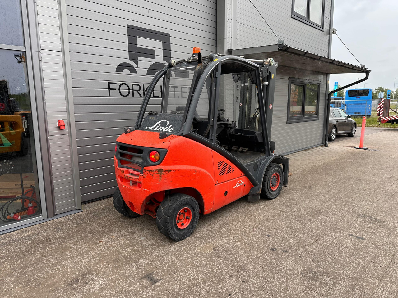 Linde H35T - Treibgasstapler: das Bild 4 Linde H35T - Treibgasstapler: das Bild 4
