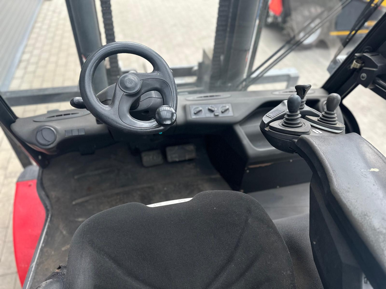 Dieselstapler Linde H80D-01: das Bild 9