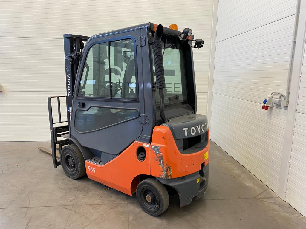 Toyota 02-8FDF15 - Dieselstapler: das Bild 3 Toyota 02-8FDF15 - Dieselstapler: das Bild 3