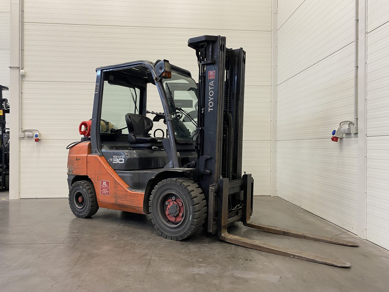 Toyota 02-8FGF30 - Treibgasstapler: das Bild 3 Toyota 02-8FGF30 - Treibgasstapler: das Bild 3