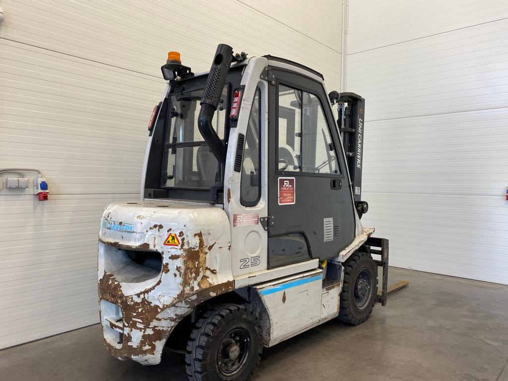 Unicarriers Y1D2A25Q - Dieselstapler: das Bild 5 Unicarriers Y1D2A25Q - Dieselstapler: das Bild 5