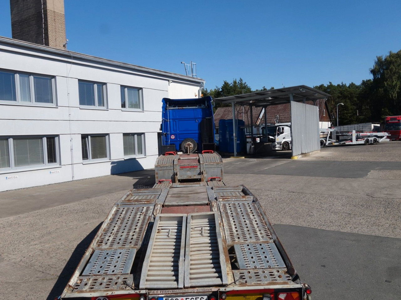 Autotransporter Auflieger Diversen Svan CH33, für 2 LKWs: das Bild 6