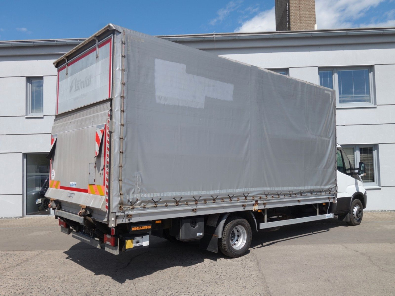 Iveco Daily 70C18 mit LBW - Planen Transporter: das Bild 4 Iveco Daily 70C18 mit LBW - Planen Transporter: das Bild 4