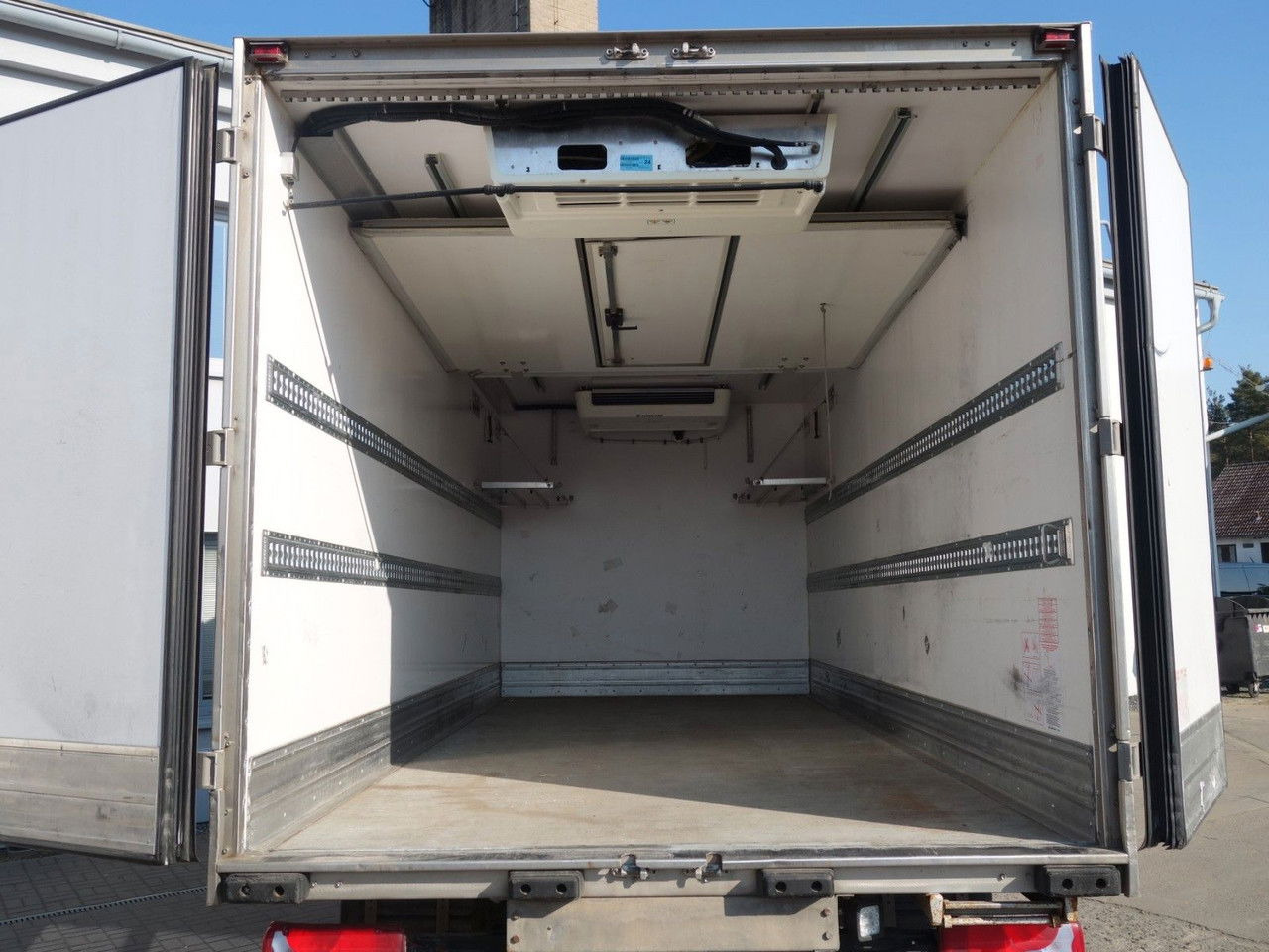 MAN TGL 8.190 mit Thermo King. 2 Temperaturen - Kühlkoffer LKW: das Bild 5 MAN TGL 8.190 mit Thermo King. 2 Temperaturen - Kühlkoffer LKW: das Bild 5