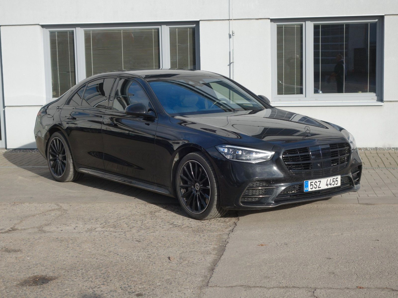 Mercedes-Benz S400d 4Matic,AMG,PANO, Vollaust,Sthz,Garant10/27 - Limousine: das Bild 2 Mercedes-Benz S400d 4Matic,AMG,PANO, Vollaust,Sthz,Garant10/27 - Limousine: das Bild 2
