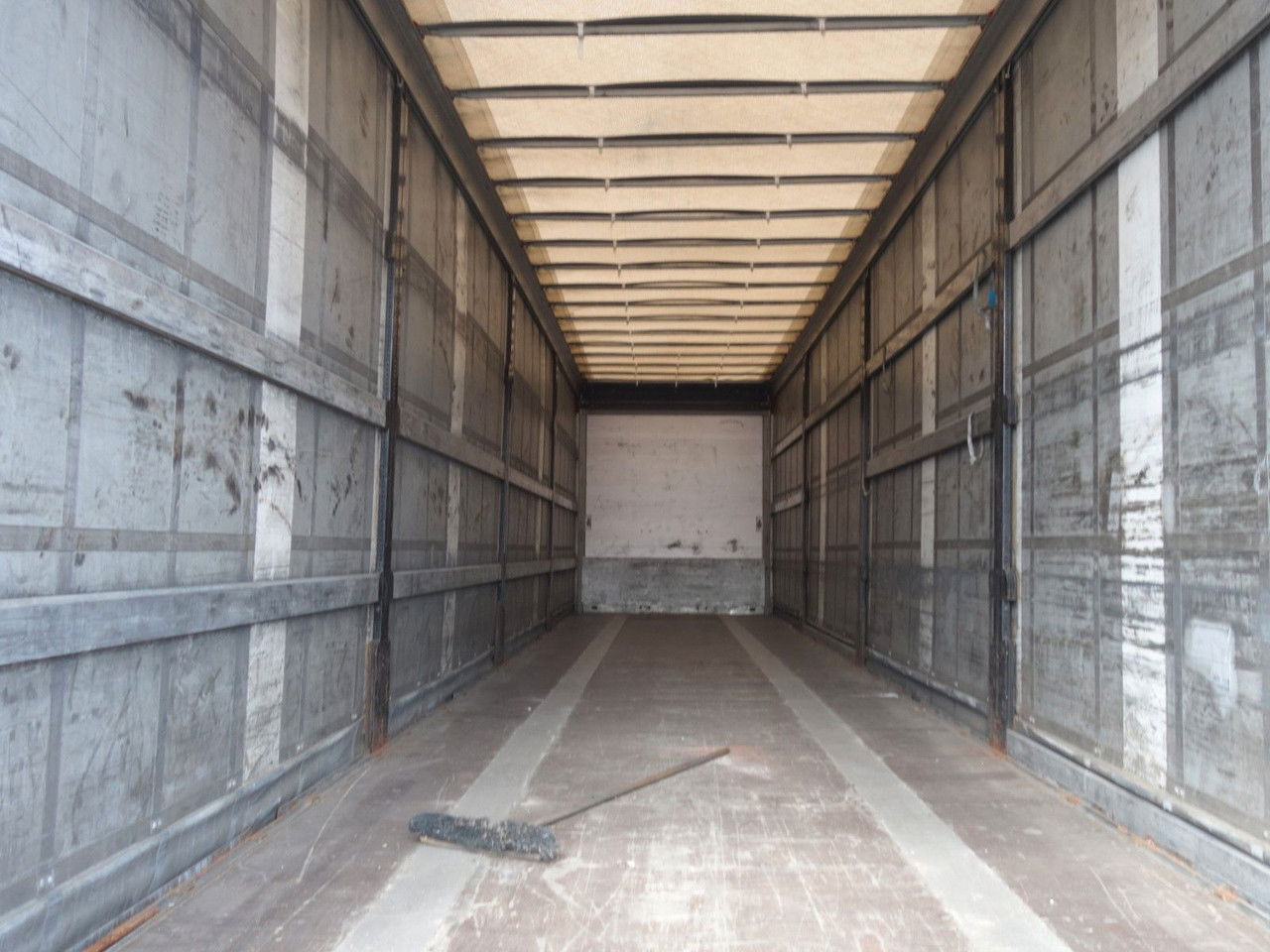 Schwarzmüller SPA 3/E Mega, Liftachse, SAF Achsen, 2 Stk. SPA 3/E Mega, Liftachse, SAF Achsen, 2 Stk. - Planenauflieger: das Bild 5 Schwarzmüller SPA 3/E Mega, Liftachse, SAF Achsen, 2 Stk. SPA 3/E Mega, Liftachse, SAF Achsen, 2 Stk. - Planenauflieger: das Bild 5