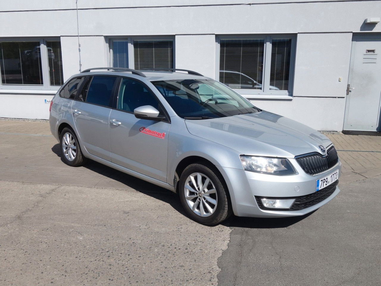 Škoda Octavia Combi Ambition 1,6 TDI, DSG, Navi, Clima - Kombi: das Bild 3 Škoda Octavia Combi Ambition 1,6 TDI, DSG, Navi, Clima - Kombi: das Bild 3