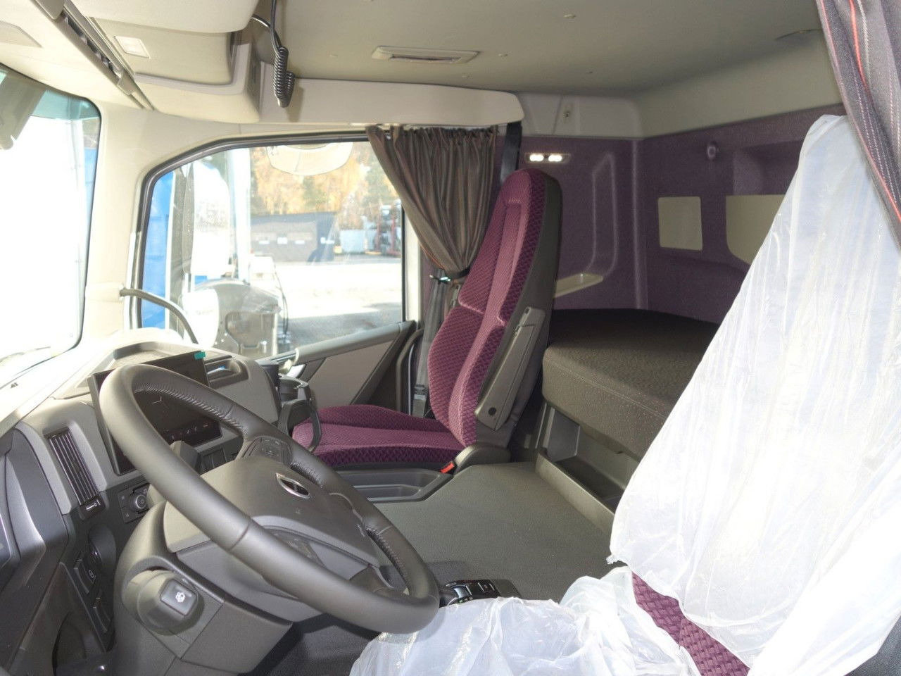 Autotransporter LKW Volvo FM 460 6x2 Kassbohrer Metago / Intago tt, VDI: das Bild 22