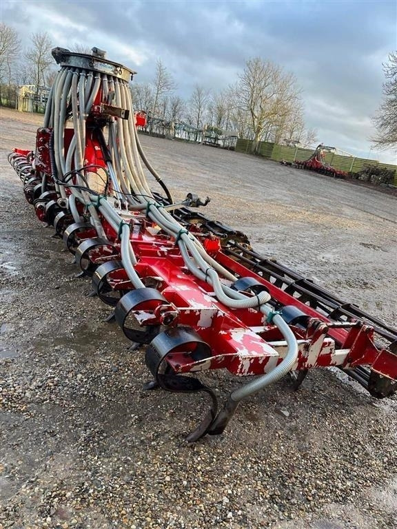 AP 8m Sortjords nedfælder m/ pakkevalse - Gülleinjektor: das Bild 3 AP 8m Sortjords nedfælder m/ pakkevalse - Gülleinjektor: das Bild 3