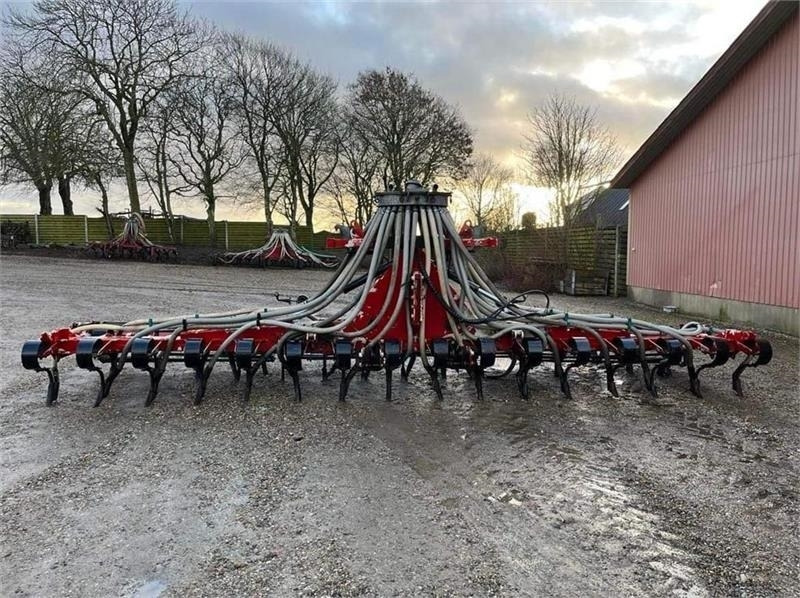 AP 8m Sortjords nedfælder m/ pakkevalse - Güllefass: das Bild 1 AP 8m Sortjords nedfælder m/ pakkevalse - Güllefass: das Bild 1