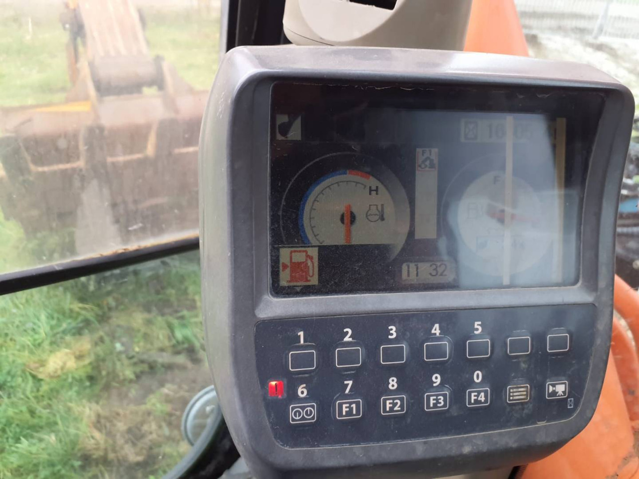 HITACHI ZX280LCN-3 - Kettenbagger: das Bild 5 HITACHI ZX280LCN-3 - Kettenbagger: das Bild 5