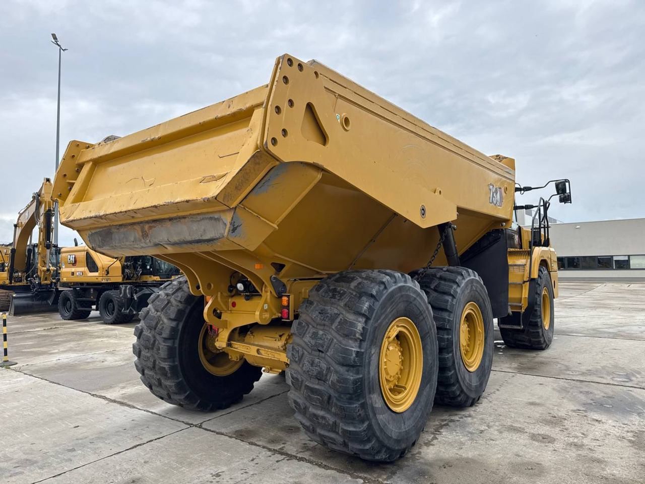 CAT 730 - Knickgelenkter Dumper: das Bild 4 CAT 730 - Knickgelenkter Dumper: das Bild 4