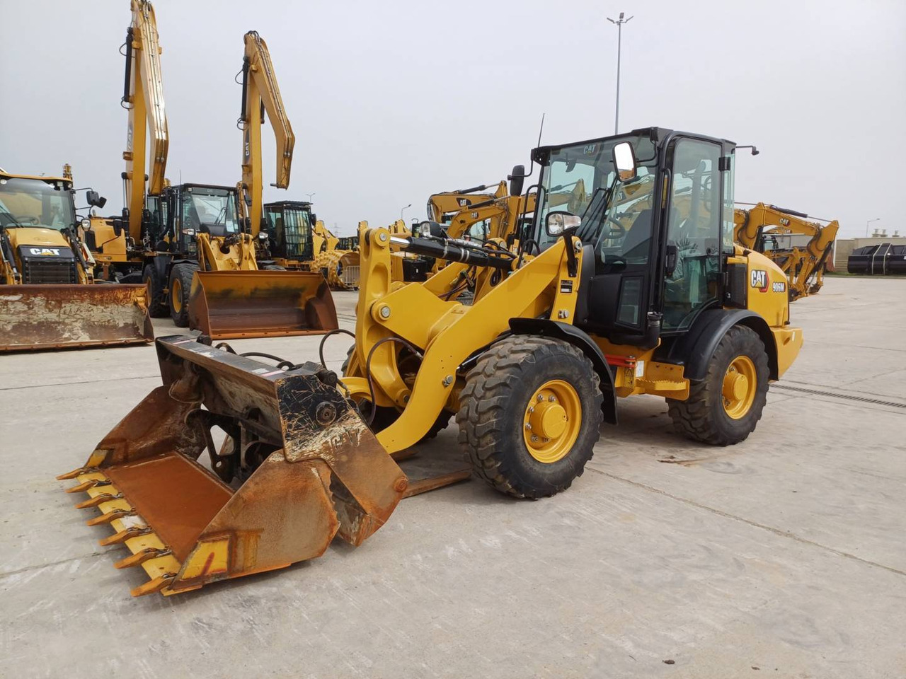 CAT 906M - Radlader: das Bild 1 CAT 906M - Radlader: das Bild 1