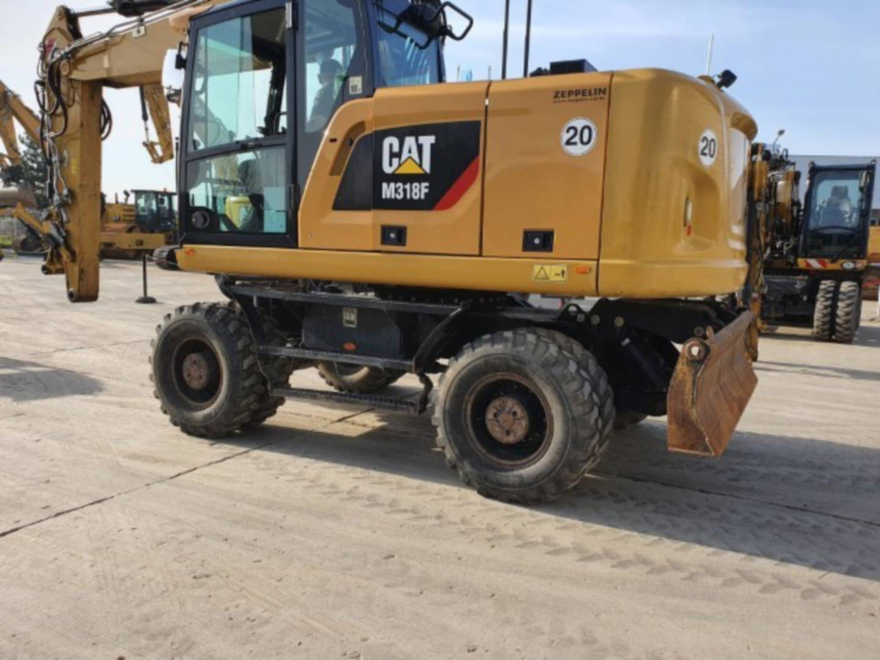 CAT M318F - Mobilbagger: das Bild 4 CAT M318F - Mobilbagger: das Bild 4