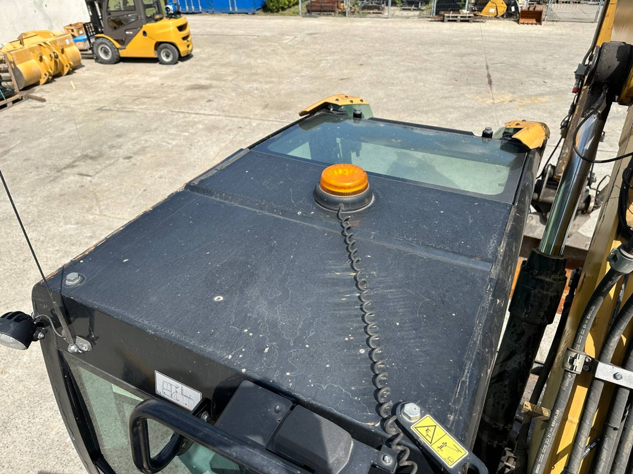 Mobilbagger CAT M318F: das Bild 25 Mobilbagger CAT M318F: das Bild 25